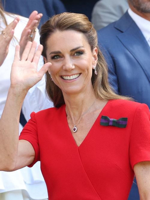 Kate Middleton divine à Wimbledon : elle fait sensation dans une somptueuse robe rouge vif pour la finale