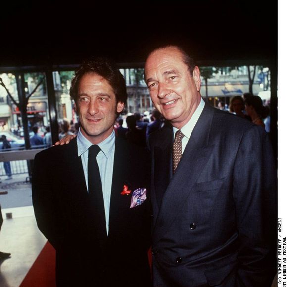 Jacques Chirac avait en effet surpris l'acteur avec sa fille... Au lit !

Archives - Vincent Lindon et Jacques Chirac au festival du film à Paris le 8 juin 1994