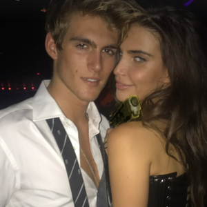 Sur les différents clichés, on devine une complicité indéniable. (

L'ex petite-amie de Presley Gerber réagit à sa disparition sur Instagram