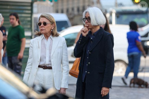 Françoise Coulon, femme de Philippe Labro, guest - Arrivées aux obsèques de Philippe Labro en l'église de Saint-Germain-des-Prés à Paris le 13 juin 2025. © Dominique Jacovides - Christophe Clovis / Bestimage
