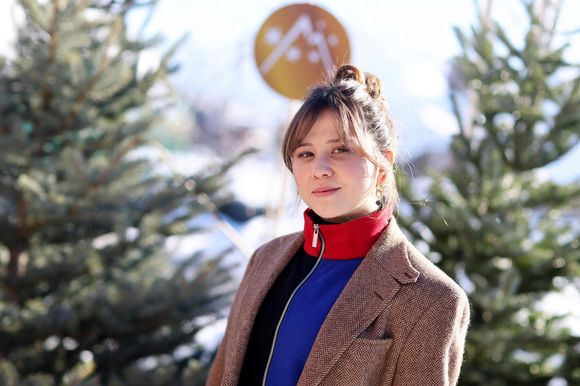 Laura Felpin - Photocall du film "L'Amour c'est Surcoté" dans le cadre de la 28ème édition du festival International du Film de Comédie à l'Alpe d'Huez le 15 janvier 2025. © Dominique Jacovides/Bestimage