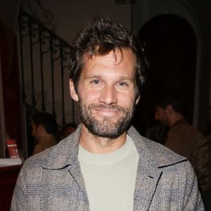 Entre deux représentations, il part se ressourcer du côté de Marseille où il a acheté une maison

Alexis Michalik - Première de la pièce "Le dernier cèdre du Liban" au théâtre de l'oeuvre à Paris le 11 septembre 2025. 
©Coadic Guirec/Bestimage