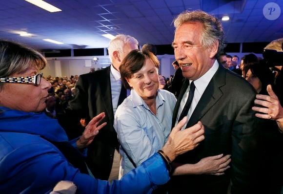 Archive - François Bayrou, président du Modem, fête en compagnie de sa femme Elisabeth sa victoire à l'élection municipale de Pau, France, le 31 Mars 2014. © Patrick Bernard/Bestimage