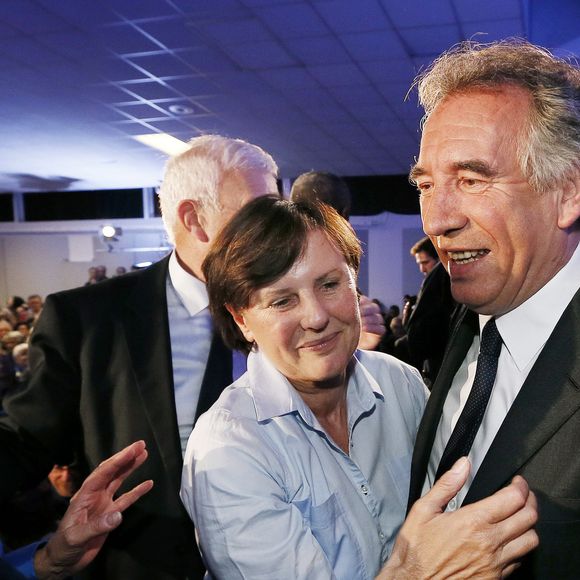 Archive - François Bayrou, président du Modem, fête en compagnie de sa femme Elisabeth sa victoire à l'élection municipale de Pau, France, le 31 Mars 2014. © Patrick Bernard/Bestimage