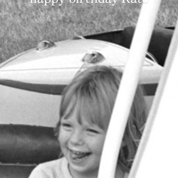 Charlotte Gainsbourg rend hommage à Kate Barry dans sa story Instagram, ce mercredi 8 avril.