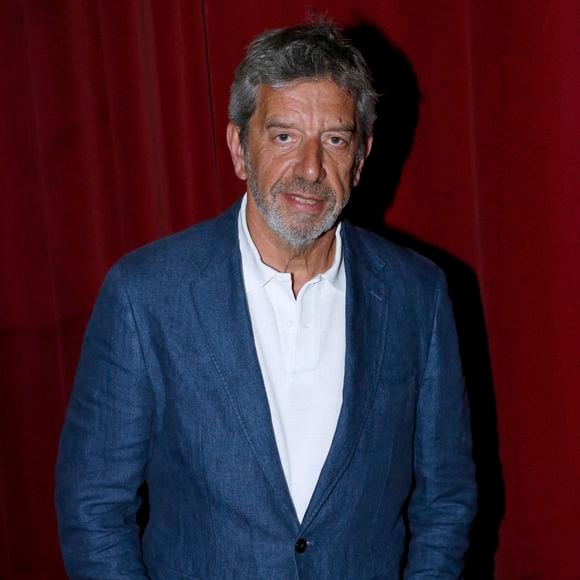 Exclusif - Michel Cymes - Stéphane Freiss est élevé au grade d’Officier de l'ordre des Arts et des Lettres au théâtre Antoine à Paris, France, le 13 Mai 2024.  Stéphane Freiss a reçu cette distinction après avoir été nommé chevalier de l'ordre des Arts et des Lettres en 2013.

© Bertrand Rindoff / Bestimage