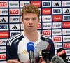 Il disputera notamment le 200 m papillon et le 400 m nage libre.

Léon Marchand, nageur français, lors d’une conférence de presse organisée pendant le stage de préparation de l’équipe de France de natation au CREPS de Vichy, le 1er août 2026, en amont des Championnats d’Europe de natation à Paris.
Mourad Allili /PsnewZ/Bestimage