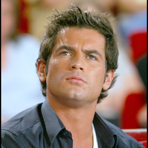 Filip Nikolic a fait partie du groupe des 2Be3.

Filip Nikolic lors de l'enregistrement de l'émission "Vivement Dimanche". © Guillaume Gaffiot/Bestimage