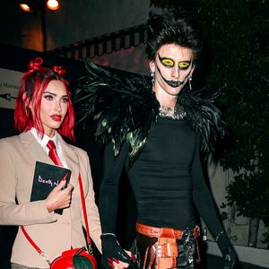 Megan Fox et Machine Gun Kelly se sont transformés en personnages lors de la soirée d'Halloween de Kylie et Kendall Jenner, à Los Angeles, le 29 octobre 2023.