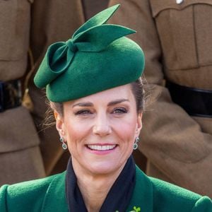 Kate Middleton assiste au défilé de la Saint-Patrick des Irish Guards à la caserne de Mons, Aldershot.
Backgrid UK/ Bestimage