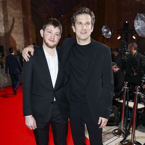 “Je ne sais pas si Guillaume est reconnu à sa juste valeur dans le métier, c’est quelqu’un qui a une grande côte, qui est très respecté, mais je crois que j’ai l’impression qu’elle pourrait être rehaussée" fait-il savoir dans une interview pour "Allociné"

Guillaume Canet et Anthony Bajon - Intérieur du dîner Chanel des révélations César 2020 au Petit Palais à Paris, le 13 janvier 2020.
© Olivier Borde/Bestimage