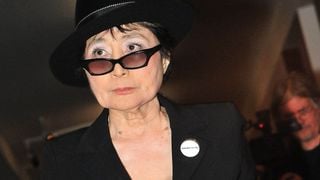100 000 euros en jeu, un accord trouvé : en Bretagne, Yoko Ono obtient gain de cause