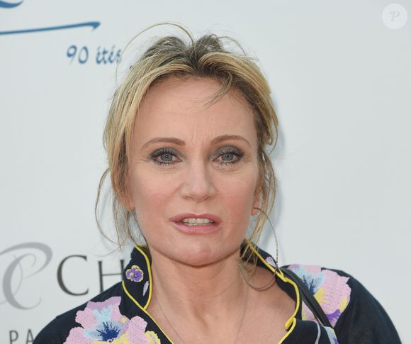 Présente dans l'émission "C à vous", la chanteuse est revenue ce jeudi 20 février sur sa relation avec Alain Delon, décédé le 18 août 2024. 
Patricia Kaas - Soirée du 90ème anniversaire de Line Renaud sur le Bateau Potel et Chabot "Pavillon Seine" à Paris le 2 juillet 2018. © Coadic Guirec/Bestimage