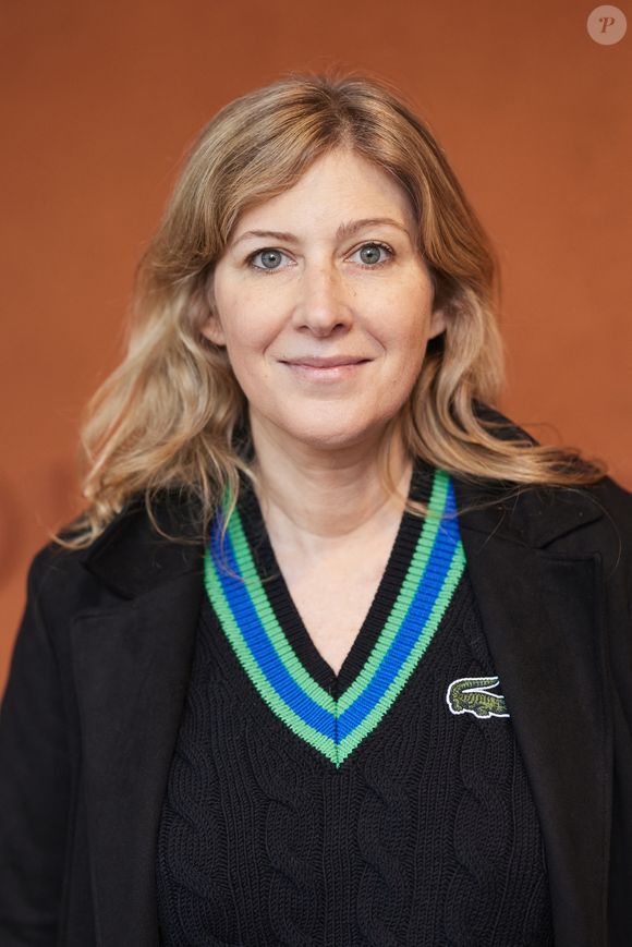 A noter que Léon Bruel n'en est pas à ses premiers pas sur un plateau de tournage. Il a déjà joué dans Promises, long-métrage réalisé par sa mère Amanda Sthers.

Amanda Sthers au village (night session) lors des Internationaux de France de tennis de Roland Garros 2024, à Paris, France, le 31 mai 2024. © Jacovides-Moreau/Bestimage