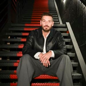 Exclusif - Matt Pokora en backstage de l’enregistrement de l'émission "La fête de la chanson française - 20 ans d'émotions" présentée par L.Thilleman et A.Manoukian, et diffusée le 17 avril sur France 3 à Paris, France, le 9 décembre 2025. © Jack Tribeca/Bestimage