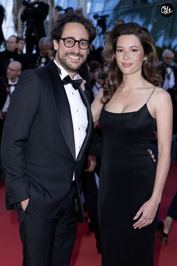 Mais les départs se sont enchaînés

Thomas Hollande et sa femme Emilie Broussouloux - Montée des marches du film « Karma » lors du 79ème Festival International du Film de Cannes, le 15 mai 2026. © Olivier Borde / Bestimage