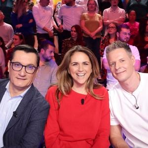 Exclusif - Olivier Dartigolles, Valérie Benaim, Matthieu Delormeau, sur le plateau de TBT9 présenté par C.Hanouna, et diffusé en direct sur W9, Paris, France, le 11 novembre 2025. © Jack Tribeca / Bestimage