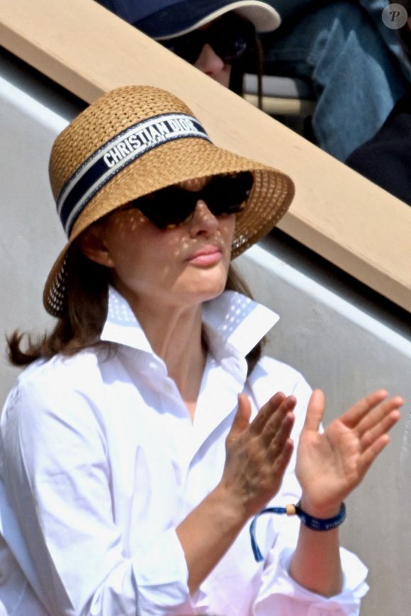 Natalie Portman est vue dans les gradins de Roland Garros le 08 juin 2025 à Paris, France. © ABACAPRESS.COM