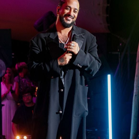 Exclusif - Slimane - Showcase de Slimane lors de la soirée de gala "le Grand Dîner" au Palais Bulles à Théoule-sur-mer lors du 77ème Festival International du Film de Canne, le 18 mai 2024. © Christophe Clovis / Bestimage