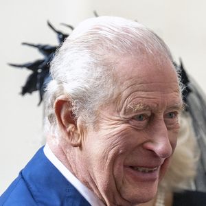 Le roi Charles III d'Angleterre et Camilla Parker Bowles, reine consort d'Angleterre, arrivent à la cour de San Damaso pour une rencontre avec le pape Léon XIV au Vatican, le 23 octobre 2025. © Alessia Giuliani/IPA via ZUMA Press / Bestimage/Bestimage