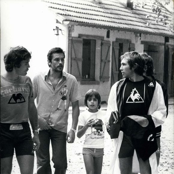 Alain Delon et son fils Anthony à Douchy en 1973 (©Keystone Press Agency/ZUMA Press Wire)