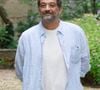 Ils ont appelé Éric (ndlr : son acolyte Éric Judor, avec lequel il a tourné plusieurs films, dont La Tour Montparnasse Infernale) pour lui demander s’il voulait venir me dire un dernier au revoir."

Ramzy Bedia, film Les tourmentés La 18ème édition du festival du Film Francophone d'Angoulême, samedi 30 août 2025. © Christophe Aubert via Bestimage