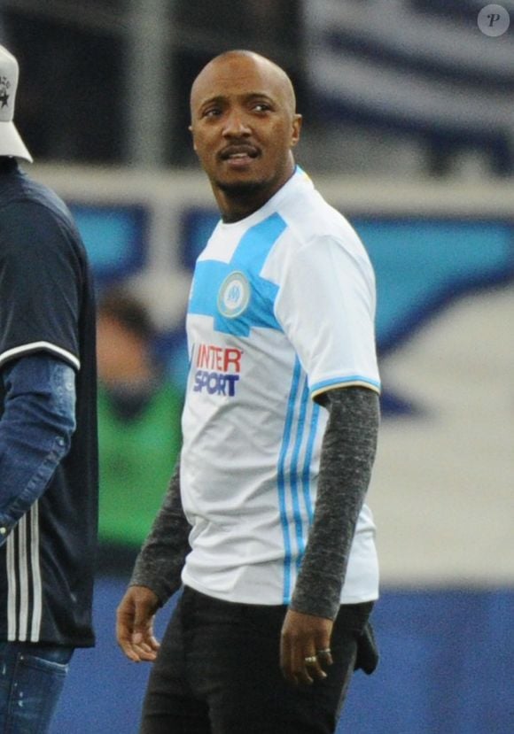 Soprano (Saïd M'Roumbaba) - People au match de football entre l'Olympique de Marseille et le Paris-Saint-Germain au stade vélodrome à Marseille le 26 février 2017. Ultra-dominateur, le PSG s'est imposé facilement à Marseille (5-1)  
Agence / Bestimage
