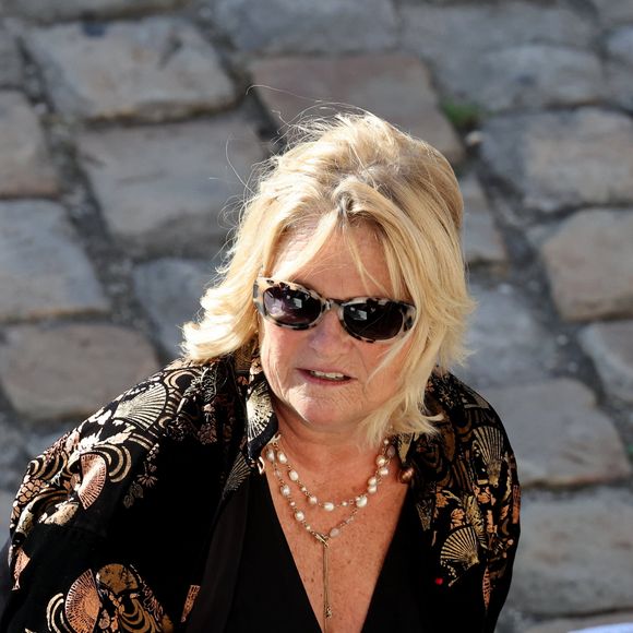Marina Carrère d'Encausse lors de l'hommage à Hélène Carrère d’Encausse aux Invalides à Paris le 3 octobre 2023.

© Dominique Jacovides / Bestimage