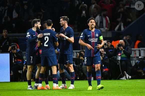 Mais qui s'est malheureusement soldé par une défaite pour le club de la capitale

Marquinhos (Paris SG) demande le changement pour Ousmane Dembele (Paris SG) - Match de Ligue des Champions entre le PSG contre le Bayern de Munich au Parc des Princes à Paris le 4 novembre 2025. © Baptiste Autissier/Psnewz/Bestimage