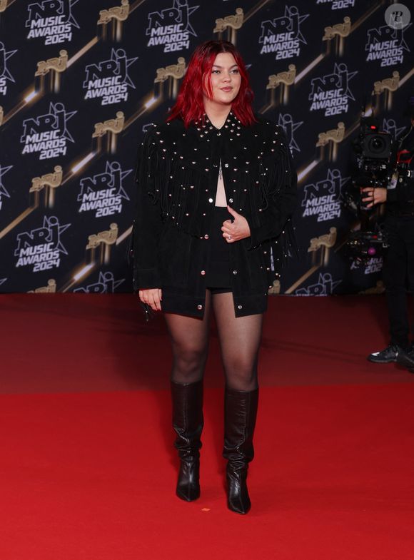 Louane - Photocall de la 26ème édition des NRJ Music Awards au palais des festivals de Cannes, le 1er novembre 2024. 
© Guignebourg / Bebert / Bestimage