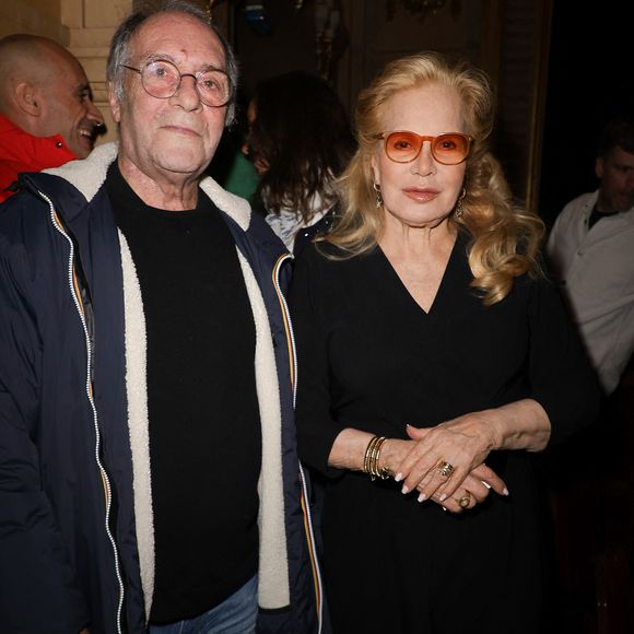 Jacques Rouveyrollis et Sylvie Vartan - Jacques Rouveyrollis à fêté ses 60 ans de Lumières au théâtre Edouard 7 à Paris le 14 décembre 2025. © Coadic Guirec / Bestimage