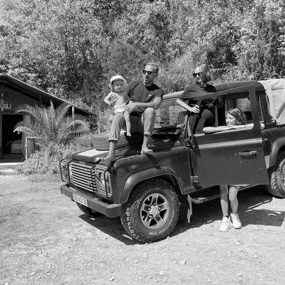 Julien Mairesse et sa famille recomposée, avec notamment Toni, la fille de Florence Foresti. Instagram.