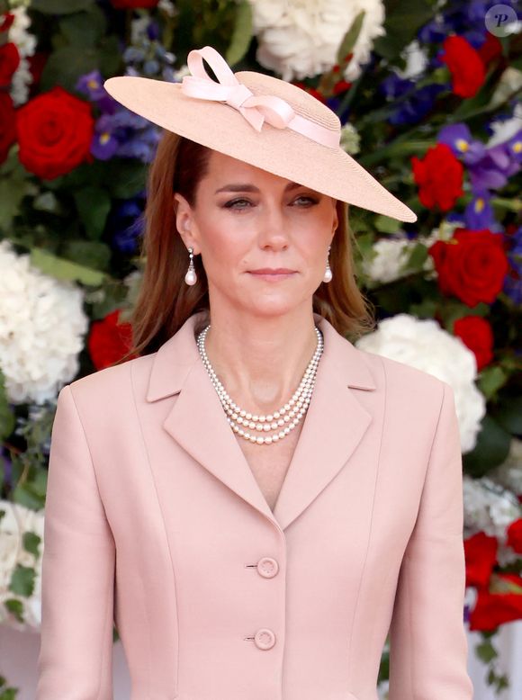 Le roi Charles III d'Angleterre et la reine consort Camilla accueillent le président Emmanuel Macron et sa femme Brigitte Macron à  Datchet Road le 8 juillet 2025.

© Chris Jackson / Pool / Julien Burton via Bestimage