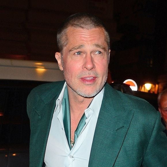 "F1", le nouveau blockbuster produit et porté par Brad Pitt, démarre fort dans les salles du monde entier.

Brad Pitt et sa compagne Ines De Ramon à la sortie de la première du film "F1" au Cineworld de Leicester Square à Londres. @Backgrid UK/ Bestimage