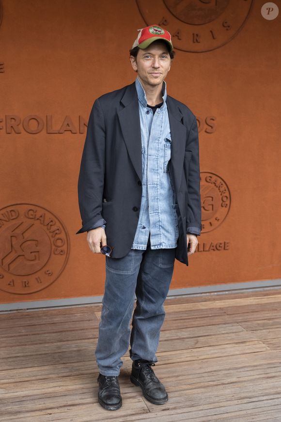Raphaël au village lors des Internationaux de France de Tennis de Roland Garros 2025. Paris, le 27 mai 2025. 
© Moreau / Jacovides / Bestimage