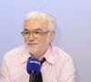 Un cliché qu'il a accompagné de ces mots : "11 ans ! Il paraît que c'est le temps du corail."

Pascal Praud dans l’émission "On Marche Sur La Tête" diffusée en direct sur les ondes de radio Europe 1, à Paris, France, le 17 juin 2024.

© Jack Tribeca/Bestimage