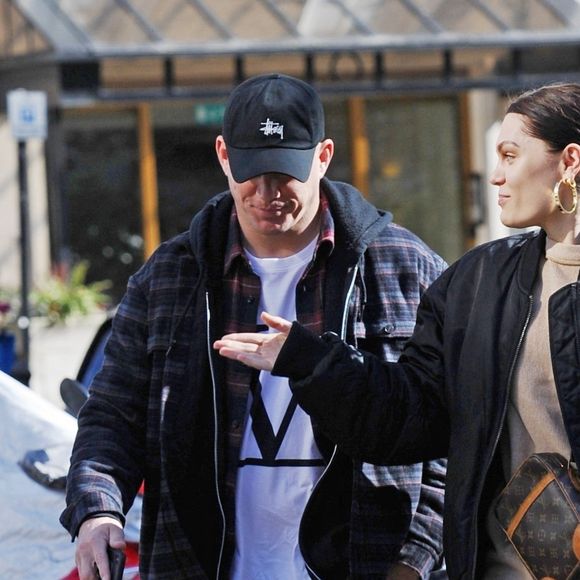 Channing Tatum et Jessie J se promènent main dans la main dans les rues de Londres le 14 mars 2019. © Backgrid UK/ Bestimage