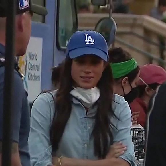 Le prince Harry et Meghan Markle se rendent au Pasadena Convention Center avec les services d secours et les victimes des incendies de Eaton à Los Angeles le 11 janvier 2025
