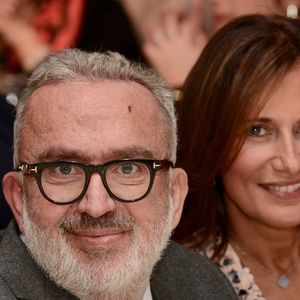 "Dans une vie de femme, d'épouse, d'avoir quelqu'un d'handicapé, de malade… Oui, c'est des questions tout à fait légitimes qui se posent", confie Isabelle. 

Exclusif - Dominique Farrugia et sa femme Isabelle - Gala annuel du "Casip-Cojasor" à l'Hôtel Salomon de Rothschild à Paris, le 12 novembre 2019.
© Erez Lichtfeld/Bestimage