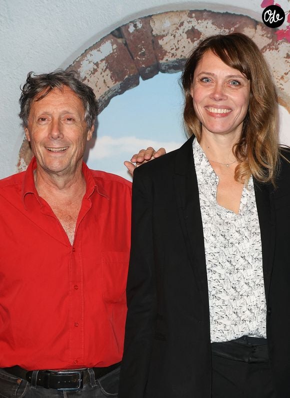 Antoine de Maximy et sa compagne Magalie Benet - Soirée de gala pour la première de la comédie musicale "Mamma Mia ! Le Musical" au Casino de Paris le 26 octobre 2023. © Coadic Guirec/Bestimage