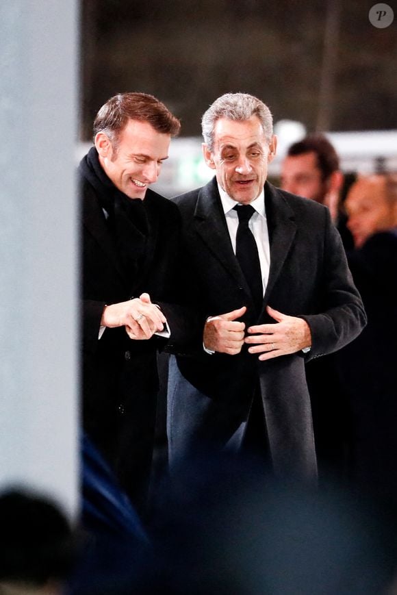 Emmanuel Macron, président de la République Française et Nicolas Sarkozy - Arrivées à la cérémonie de réouverture de la cathédrale Notre-Dame de Paris, le 7 décembre 2024. Joyau de l’art gothique, lieu de culte et de culture, symbole universel de la France et de son histoire, la cathédrale de Notre-Dame de Paris rouvre ses portes les 7 et 8 décembre, cinq ans après le terrible incendie qui l’avait ravagée le 15 avril 2019. © Bestimage