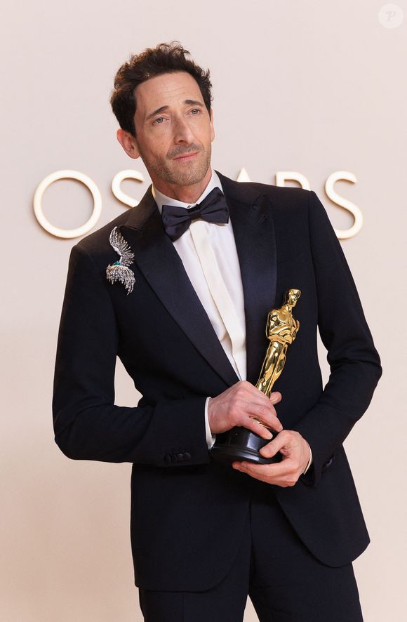 Adrien Brody, lauréat d'un Oscar, à la cérémonie des Oscars 2025. BURT HARRIS/BNS/PI (Credit Image: © PI via ZUMA Press Wire)