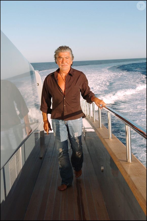 Roberto Cavalli à Saint-Tropez sur son yacht (archive)

Photo : RACHID BELLAK / BESTIMAGE