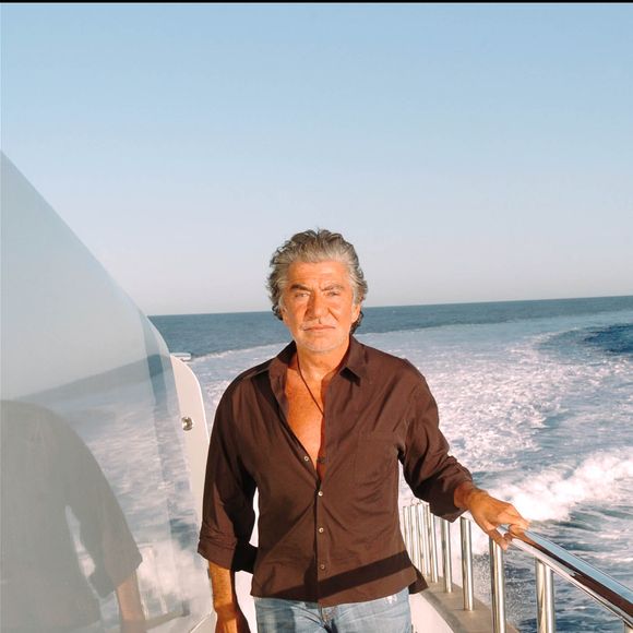 Roberto Cavalli à Saint-Tropez sur son yacht (archive)

Photo : RACHID BELLAK / BESTIMAGE