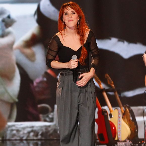 Exclusif - Zaz Chante "S'il suffisait d'aimer" lors de l'émission "Unis face au séisme" à l'Olympia diffusée en direct sur France 2 le 14 mars 2023. © Christophe Clovis/ Cyril Moreau /  Bestimage