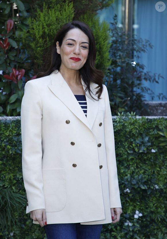 Sofia Essaïdi - Photocall à l'hôtel Mariott lors du festival Canneseries saison 6 au palais des festivals à Cannes le 16 avril 2023.

© Denis Guignebourg / Bestimage