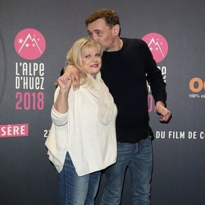 Isabelle Nanty, Jean-Paul Rouve lors de la présentation du film "Les Tuche 3 : Liberté, Égalité, FraterniTuche" de O.Baroux dans le cadre du 21ème Festival International du Film de Comédie de l'Alpe d'Huez le 19 janvier 2018. © Dominique Jacovides / Bestimage
