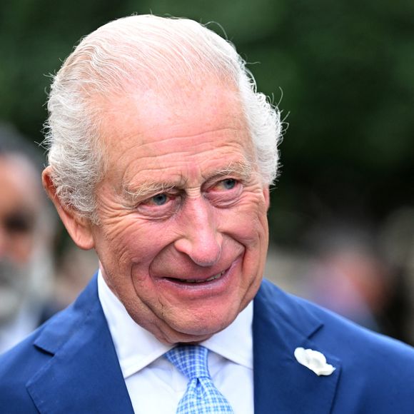 Le roi Charles III n'aurait donc aucun souci à se faire concernant son frère cadet.

Le pape Léon XIV avec le roi Charles III d'Angleterre et Camilla Parker Bowles, reine consort d'Angleterre, dans la cour Saint-Damase au Vatican lors d'une visite d'État et une prière dans la chapelle Sixtine au Vatican, le 23 octobre 2025. © Alessia Giuliani/IPA via ZUMA Press / Bestimage/Bestimage