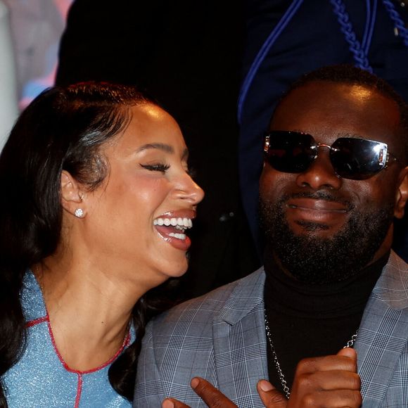 Aujourd’hui, elle dit aspirer à un amour plus authentique et apaisé.

Gims et Demdem lors du Dîner de gala organisé par la Fondation "Children of Africa" à l'initiative de Madame D.Ouattara, Première Dame de Côte d'Ivoire et Présidente fondatrice de "Children of Africa" au Sofitel Ivoire à Abidjan, le 1er Mars 2024.

© Dominique Jacovides / Bestimage