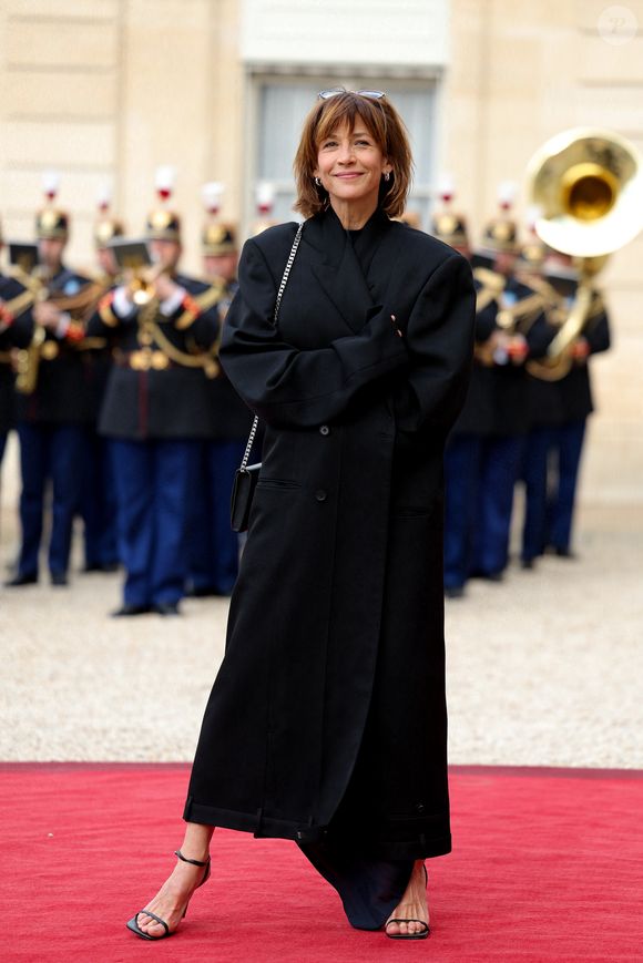 Sophie Marceau - Arrivée des invités au dîner d'Etat en l'honneur du président chinois Xi Jinping et de sa femme la Première Dame Peng Liyuan au palais présidentiel de l'Elysée à Paris, France, le 6 mai 2024. © Cyril Moreau/Bestimage